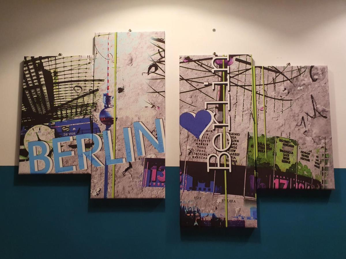 Central Lichtenberger For 6 People Berlino